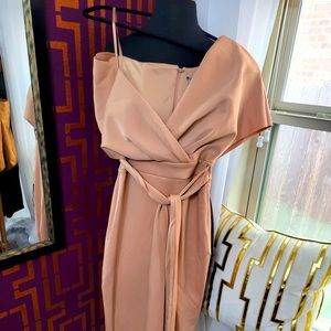 NWT Off Shoulder Classy “It Girl” Midi Dress